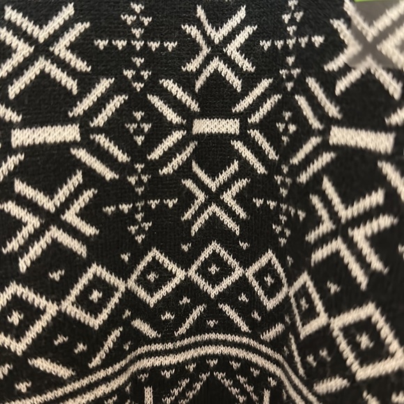 Breathable sweater knit - Picture 3 of 6